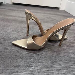 Elegant Gold Stiletto Heels
